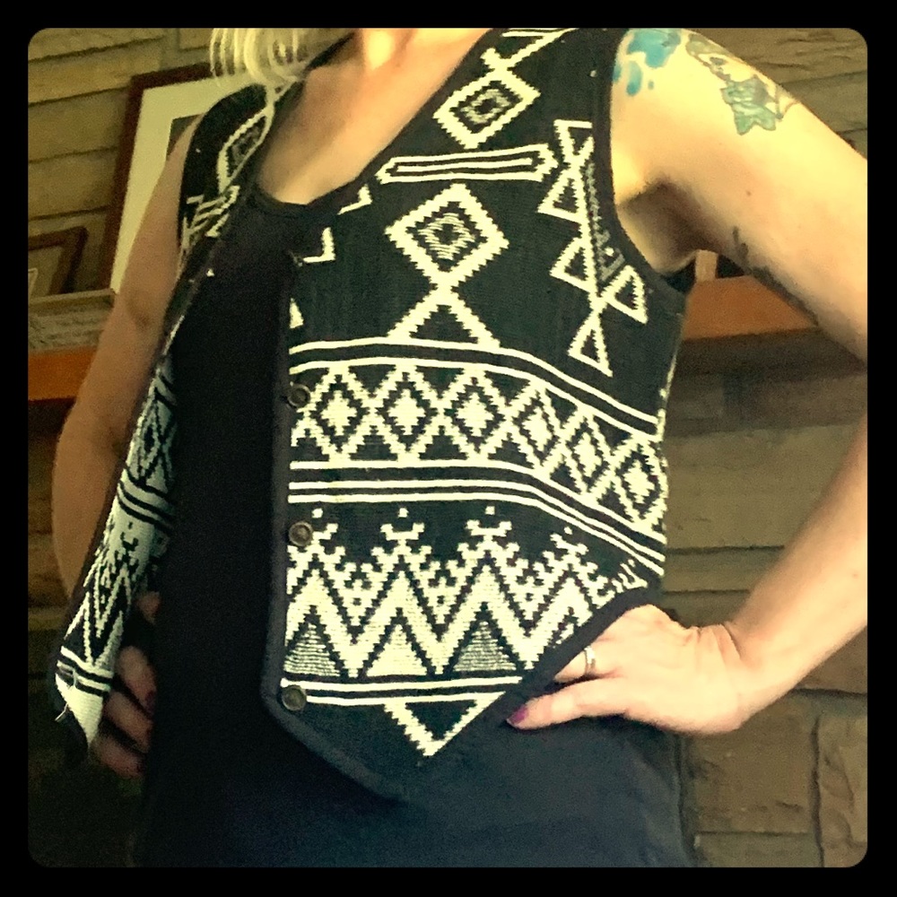 Vintage Chrysantheme brand black/white tribal vest
